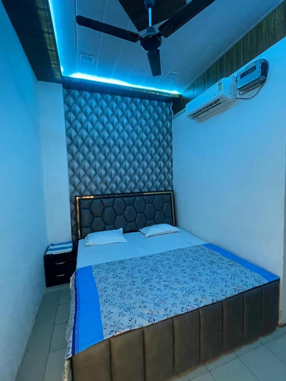 Hari Krishnam Residency Hotel Mathura Ngoại thất bức ảnh