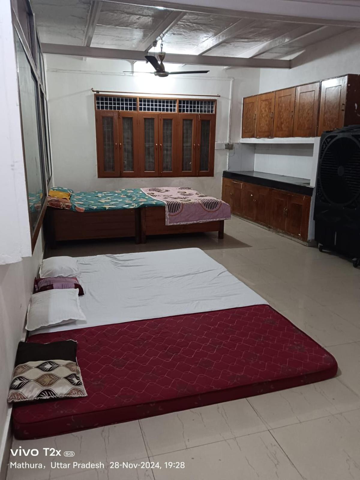 Hari Krishnam Residency Hotel Mathura Ngoại thất bức ảnh