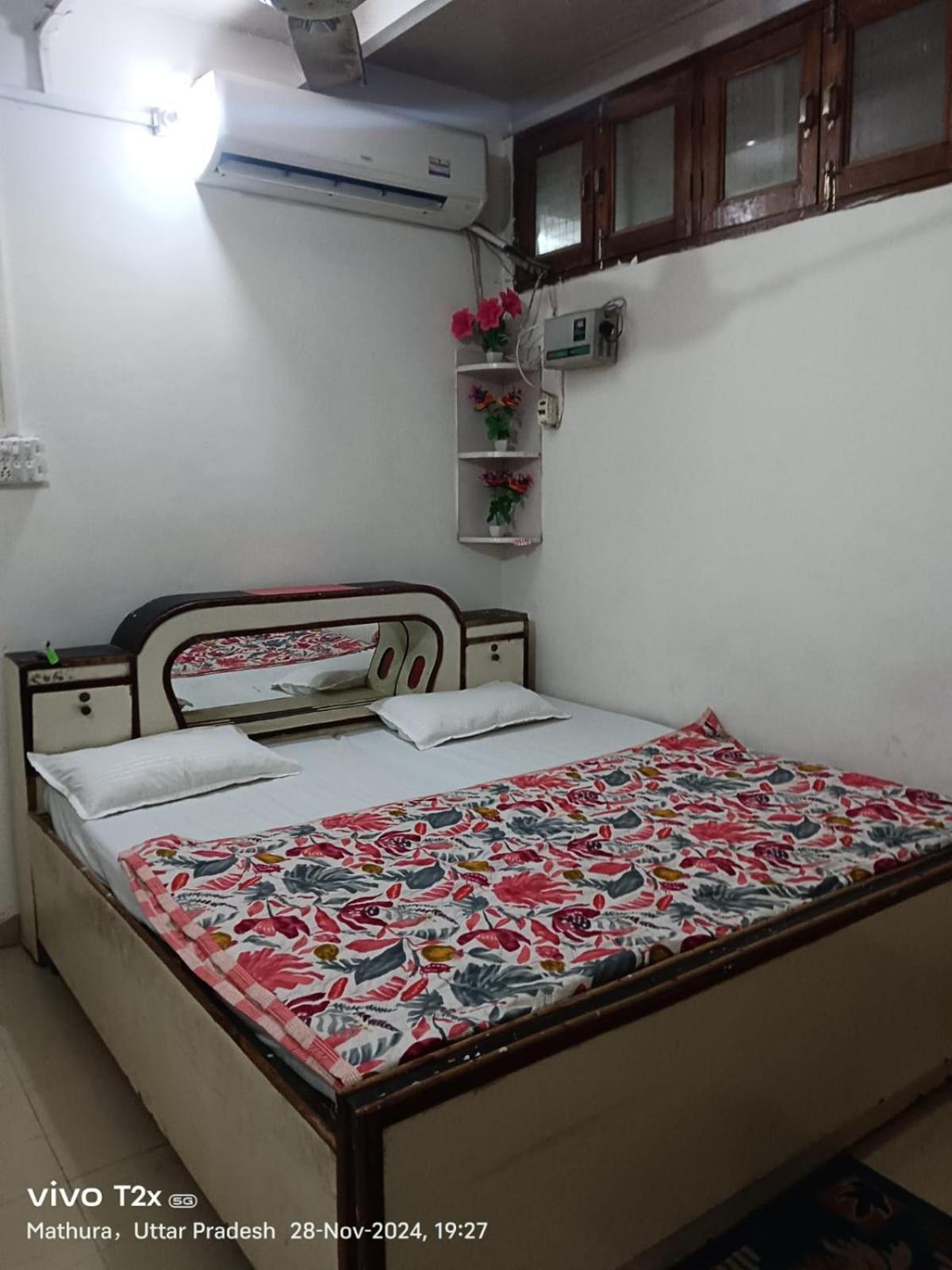 Hari Krishnam Residency Hotel Mathura Ngoại thất bức ảnh