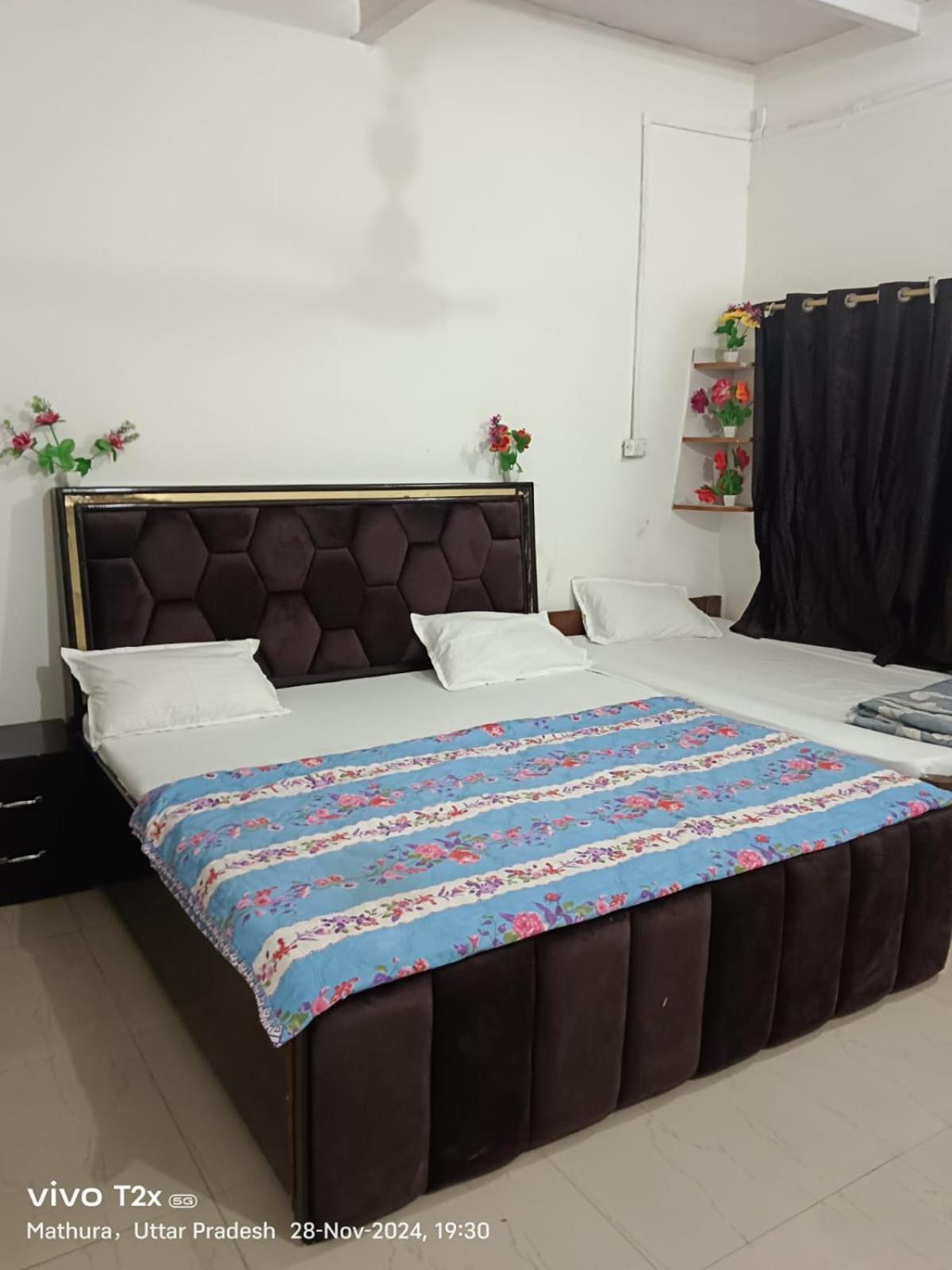 Hari Krishnam Residency Hotel Mathura Ngoại thất bức ảnh